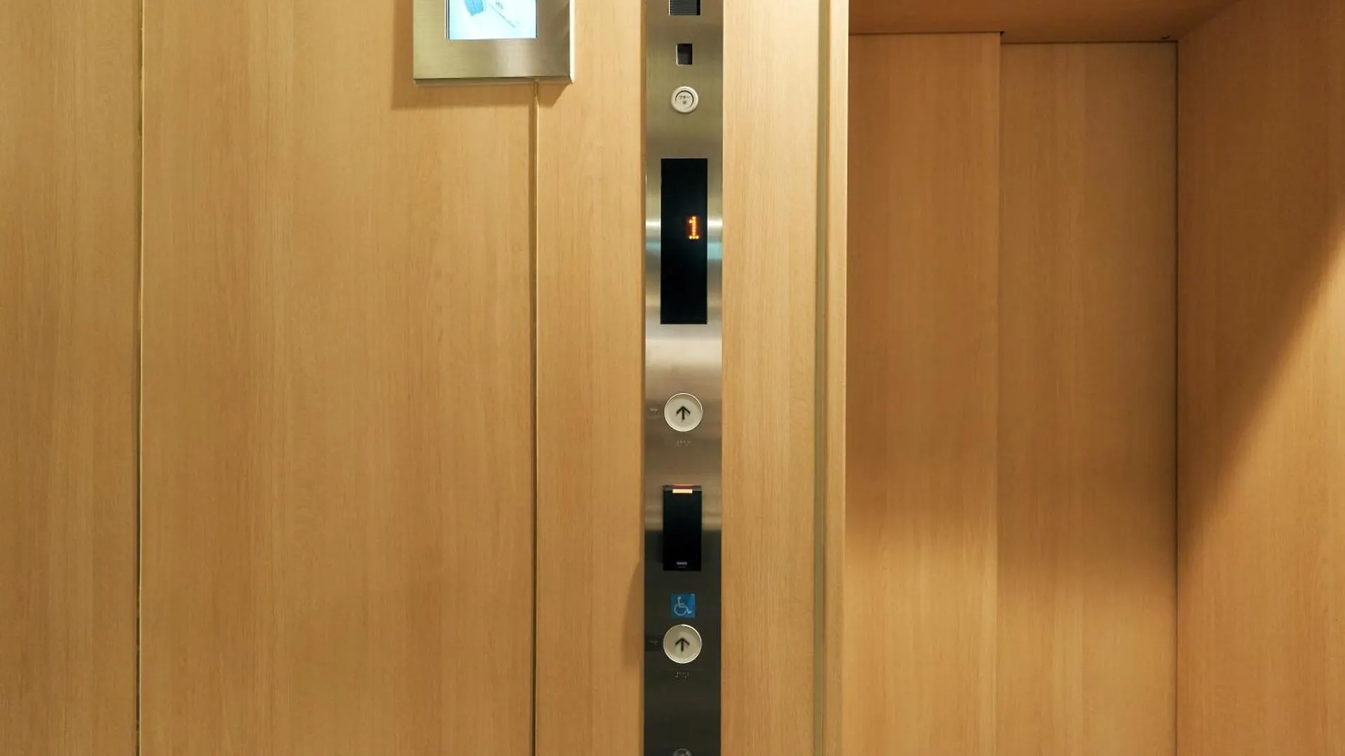 Apartment Stayat Osaka Shinsaibashi East