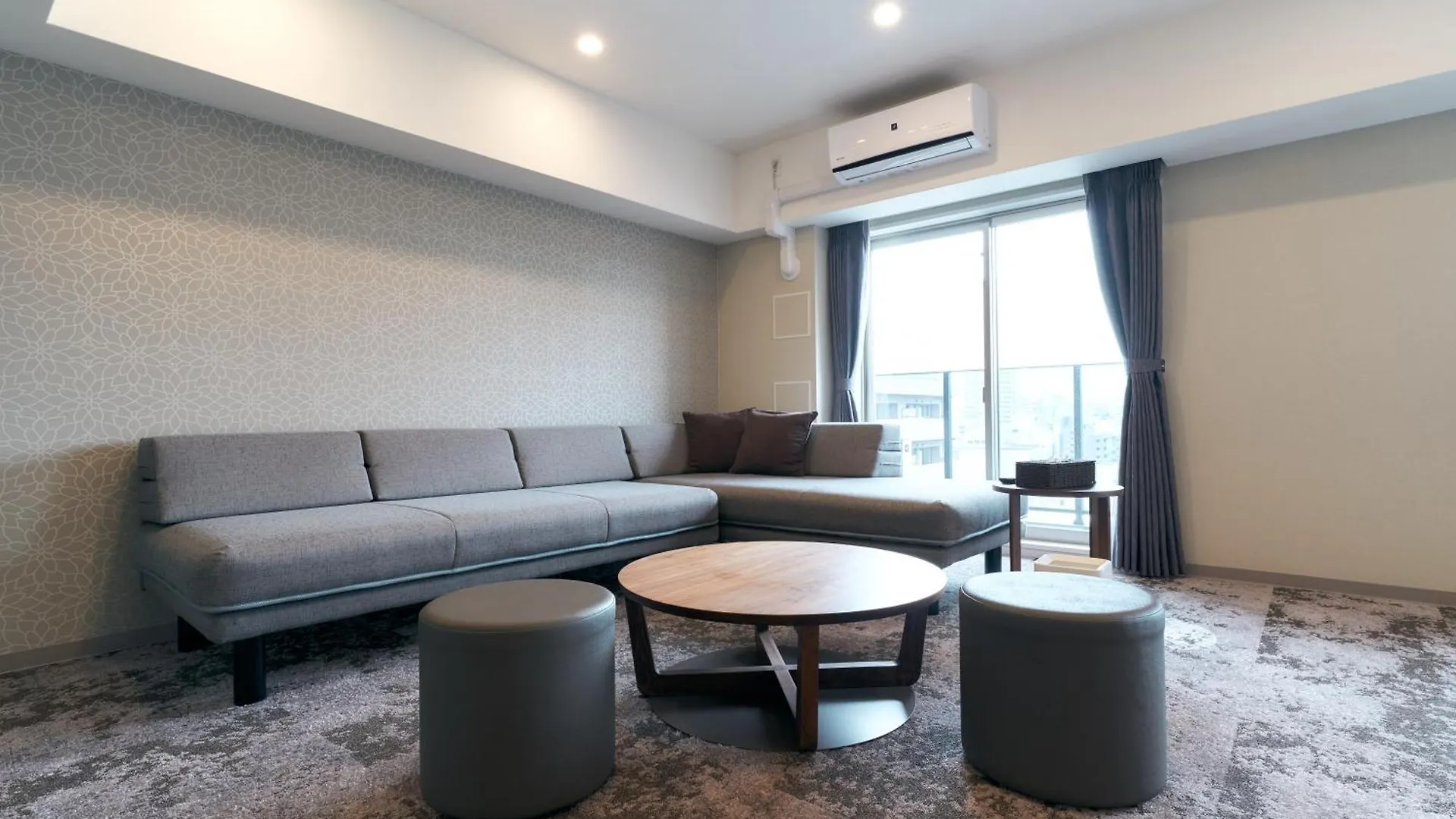 Stayat Osaka Shinsaibashi East
